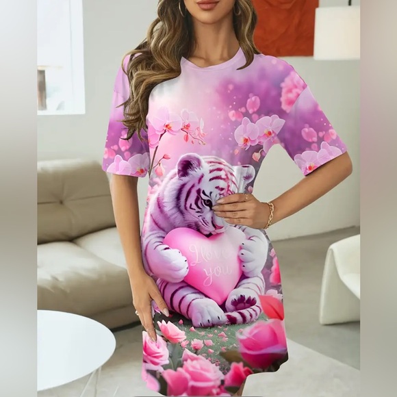 Pink Tiger Print Nightgown - Picture 5 of 5